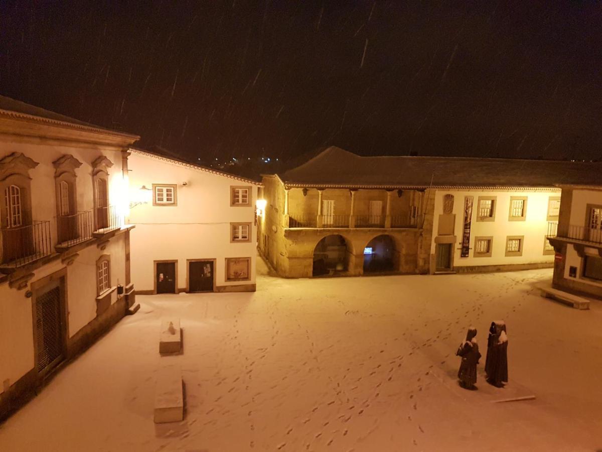 Casa Da Praca Hotell Miranda do Douro Eksteriør bilde