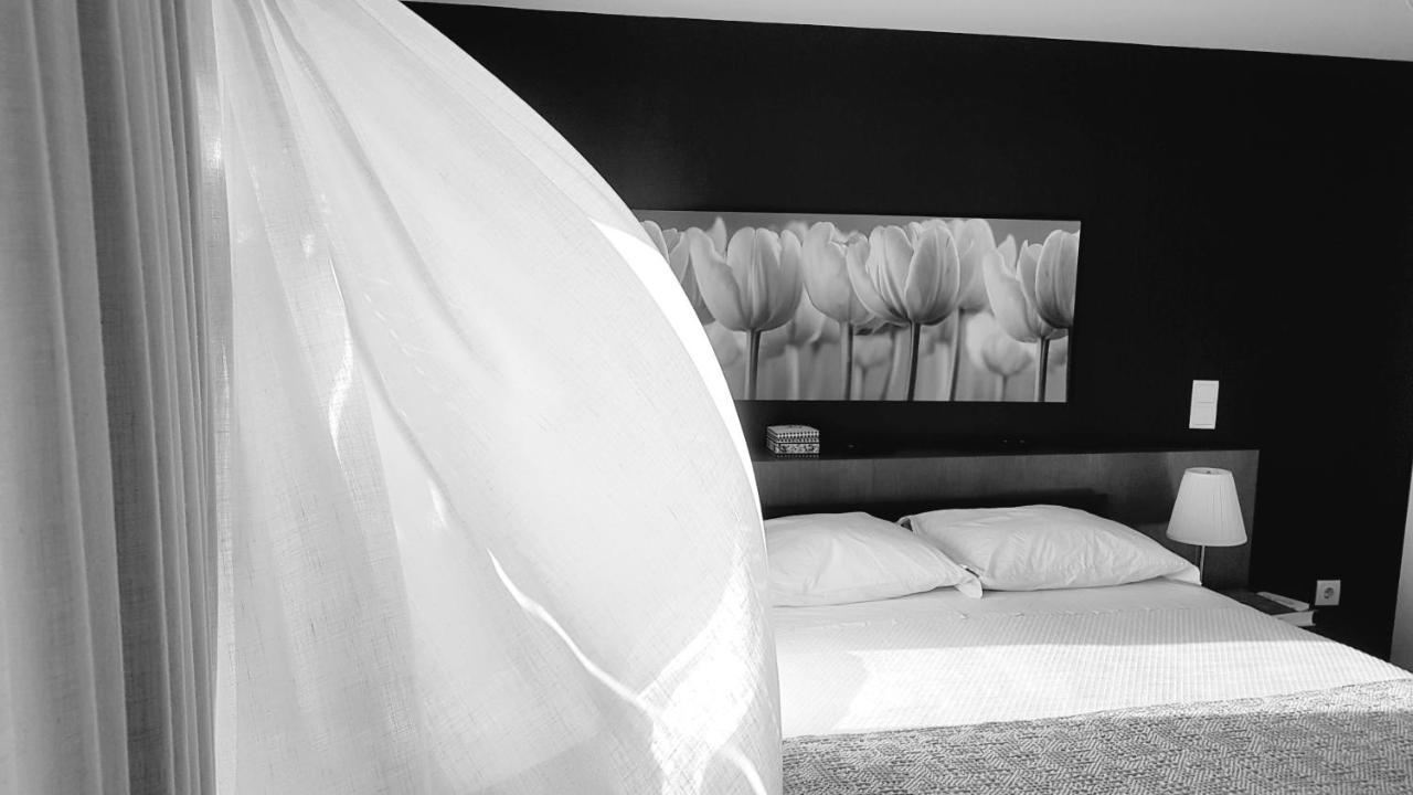 Casa Da Praca Hotell Miranda do Douro Eksteriør bilde